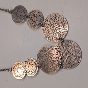 SilverPlated Woman's‎ Vintage Coin Shaped Necklace 20 Inch